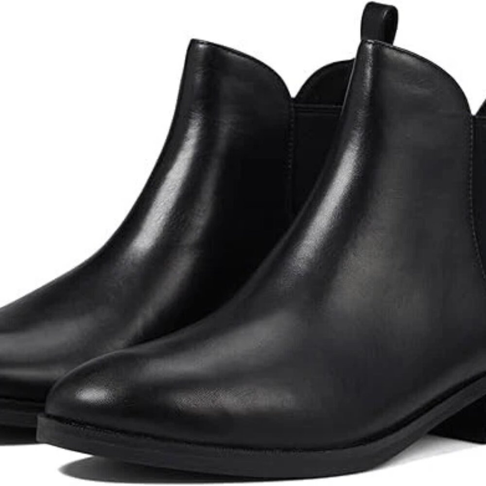 NIB COLE HAAN Laina Bootie -> Black Leather, 8.5